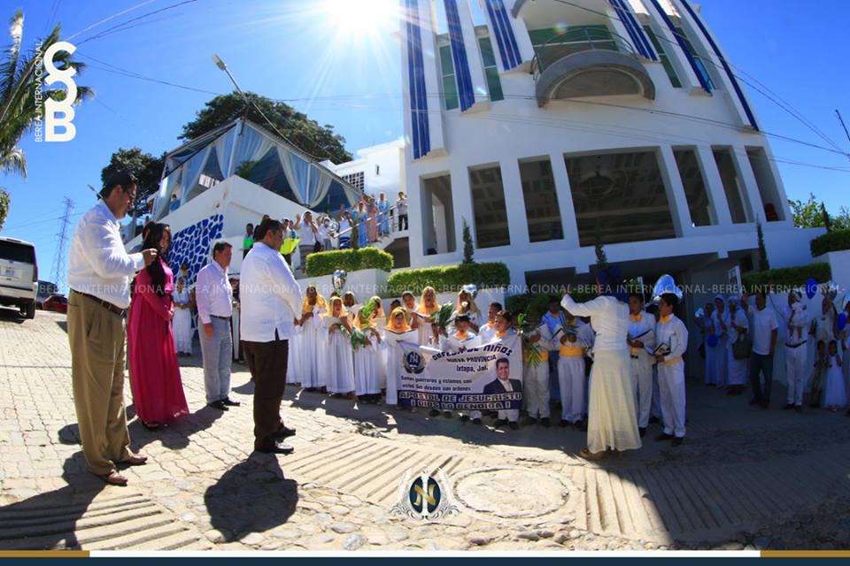 En Ixtapa brilla intensa La Luz del Mundo: el Apóstol Naasón está aquí –  Berea Internacional